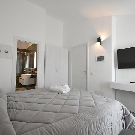 Cavour Rooms Олбия Екстериор снимка