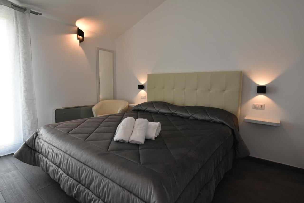 Cavour Rooms Олбия Екстериор снимка